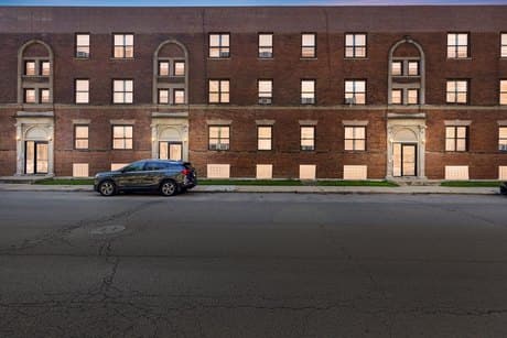 953 E 61st St Unit 1E