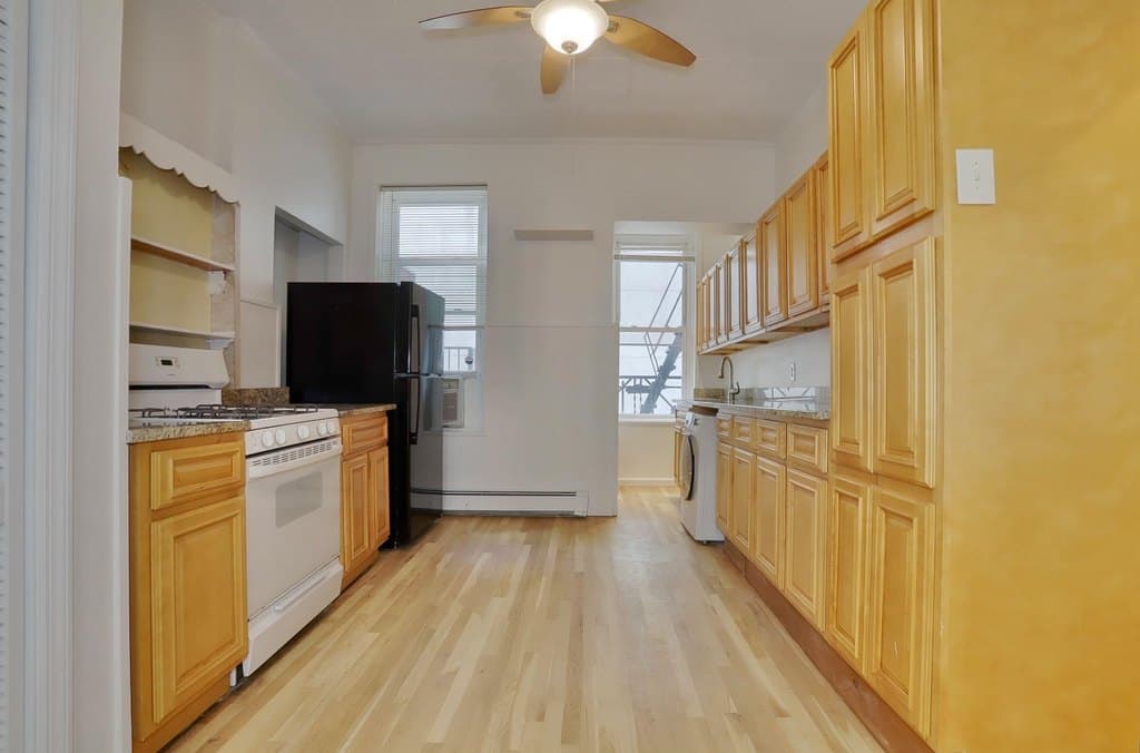 402 Grand St Unit 202, Hoboken