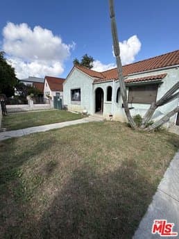 1340 S Mansfield Ave