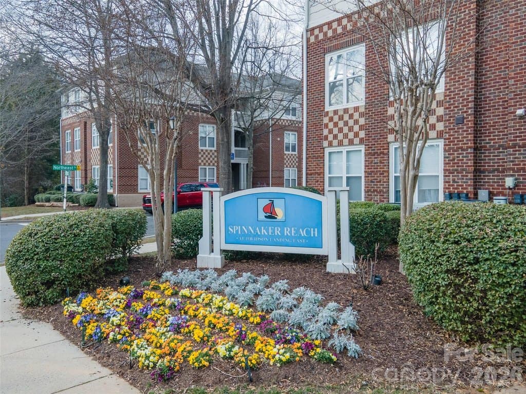 921 Northeast Dr Unit 29, Davidson
