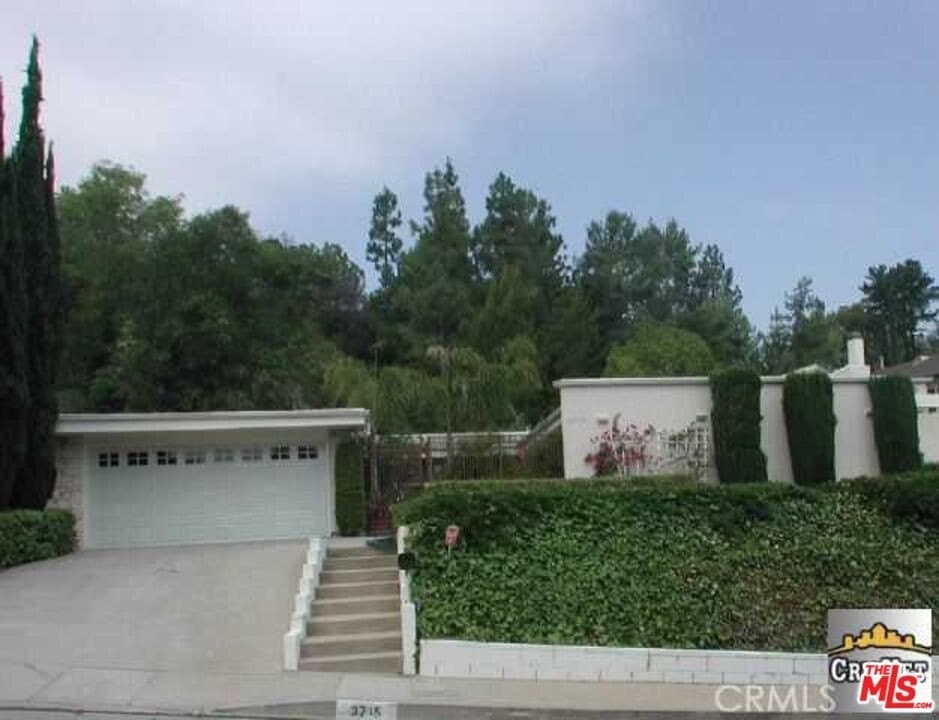 3715 Terrace View Dr, Encino