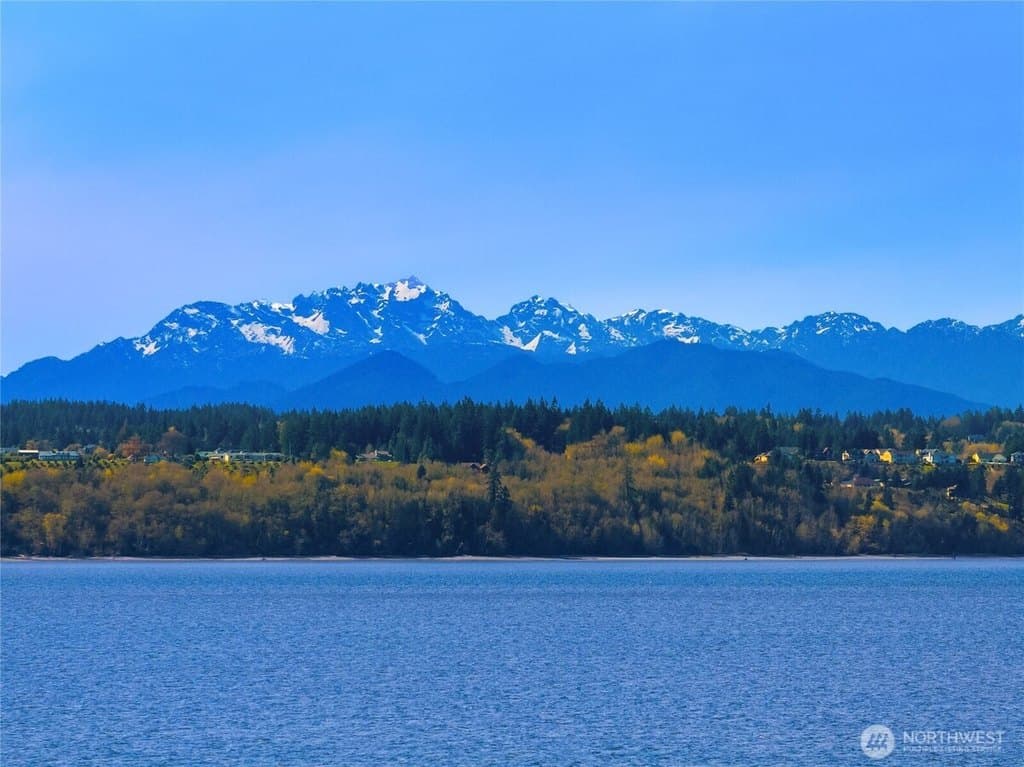 12145 Arrow Point Loop NE, Bainbridge Island