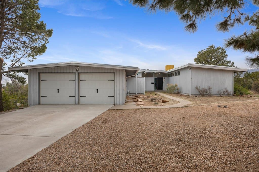95 Tecolote St, Los Alamos
