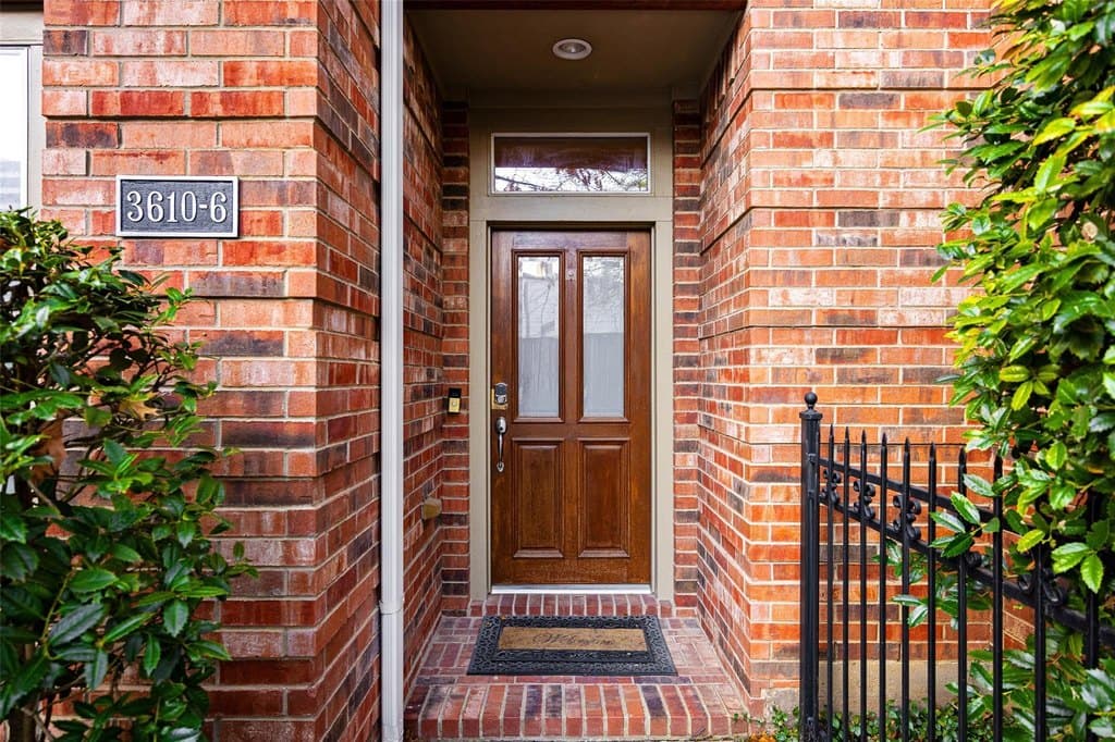 3610 Gillespie St Apt 6, Dallas