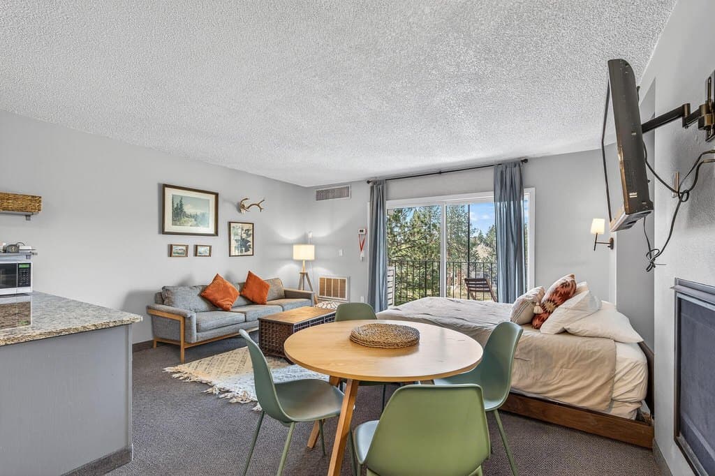 1565 NW Wall St Unit 327-328, Bend