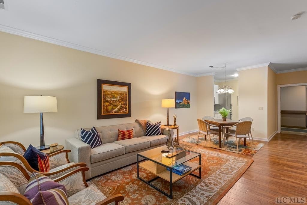 84 Club House Trl Ste 108, Highlands