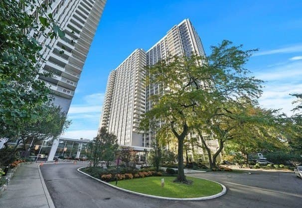 4250 N Marine Dr Apt 1609