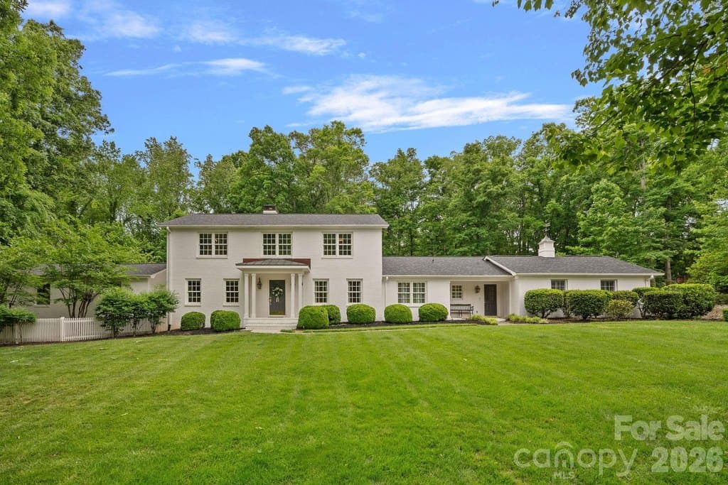 251 Ney Cir