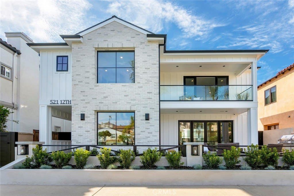 521 12th St, Huntington Beach