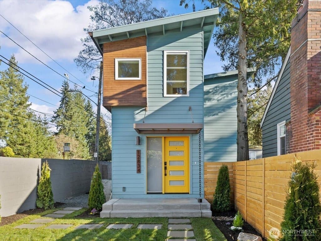 12834 Ashworth Ave N