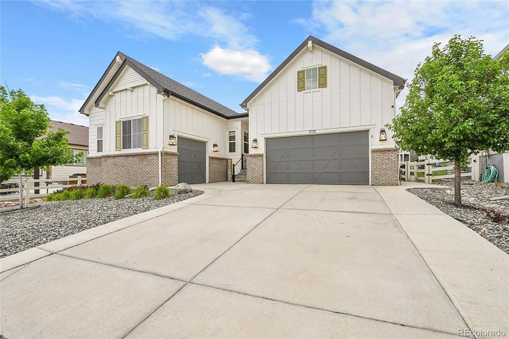 5018 Silver Hare Ct, Castle Rock
