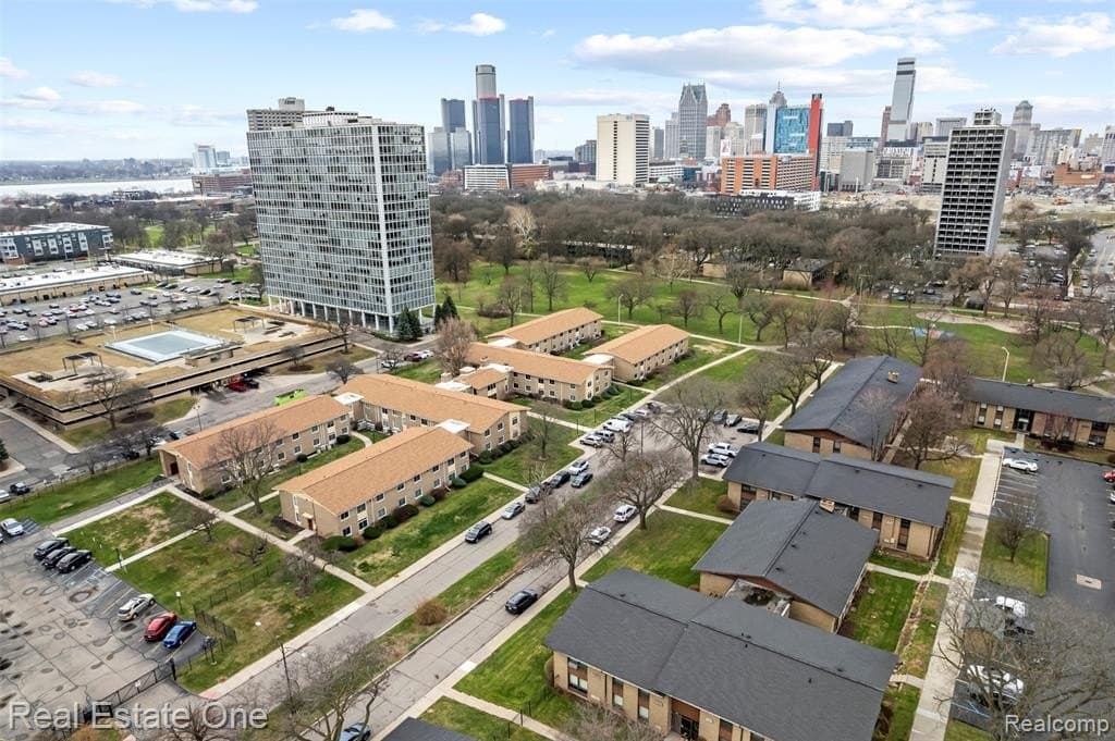 1550 Cherboneau Pl Apt 110, Detroit