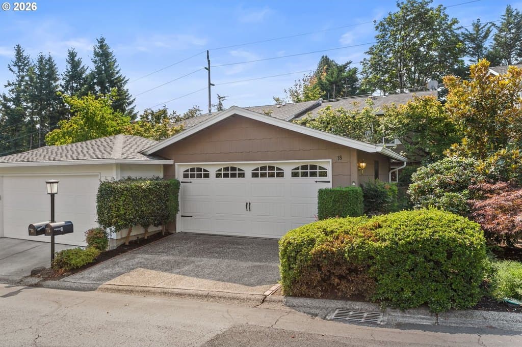 18 Wheatherstone, Lake Oswego