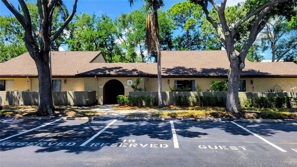 6262 142nd Ave N Unit 905, Clearwater