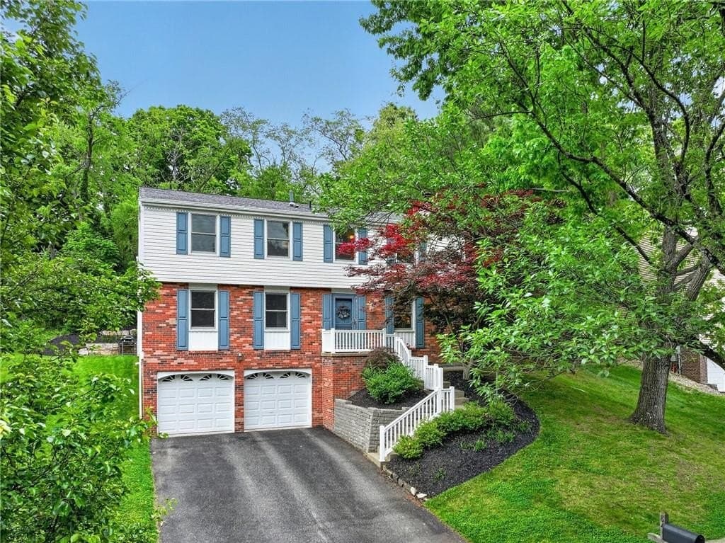 847 Macarthur Dr, Pittsburgh