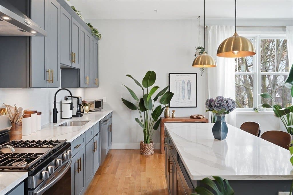 181 Cowper St Unit 302