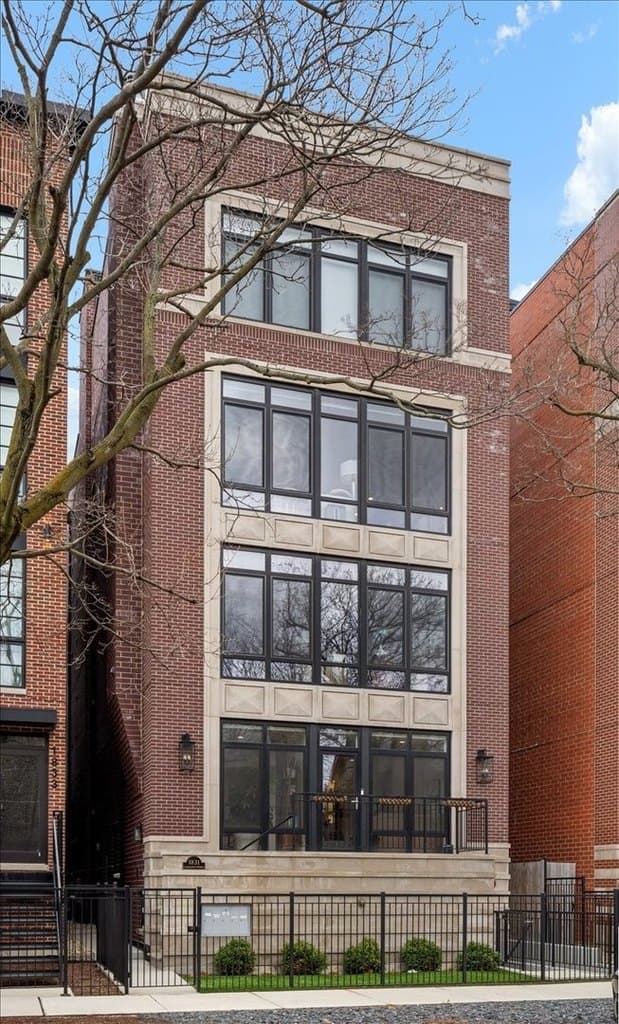 1831 N Larrabee St Apt 1, Chicago