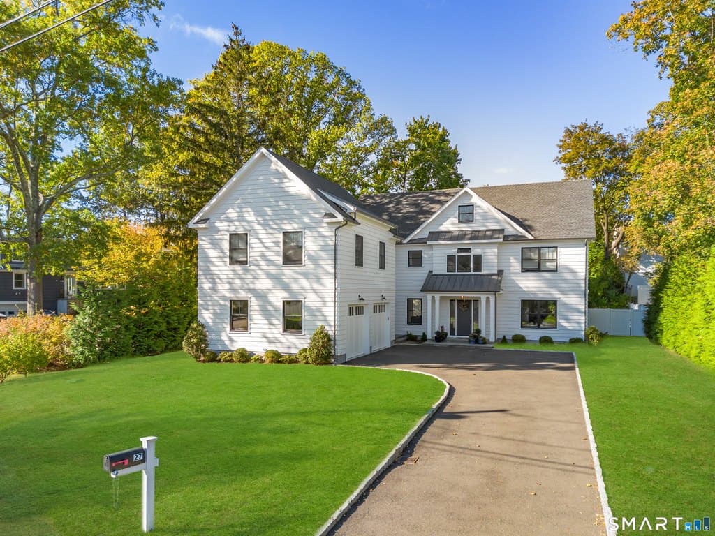 27 Raymond St, New Canaan