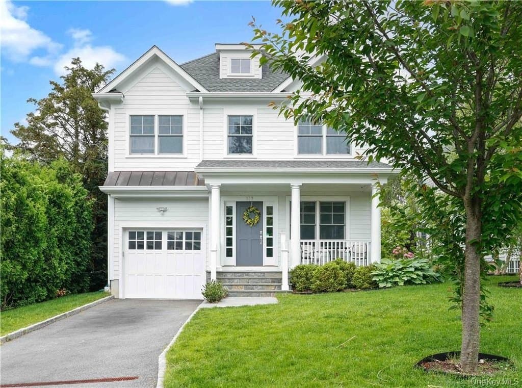 113 Brown Rd, Scarsdale