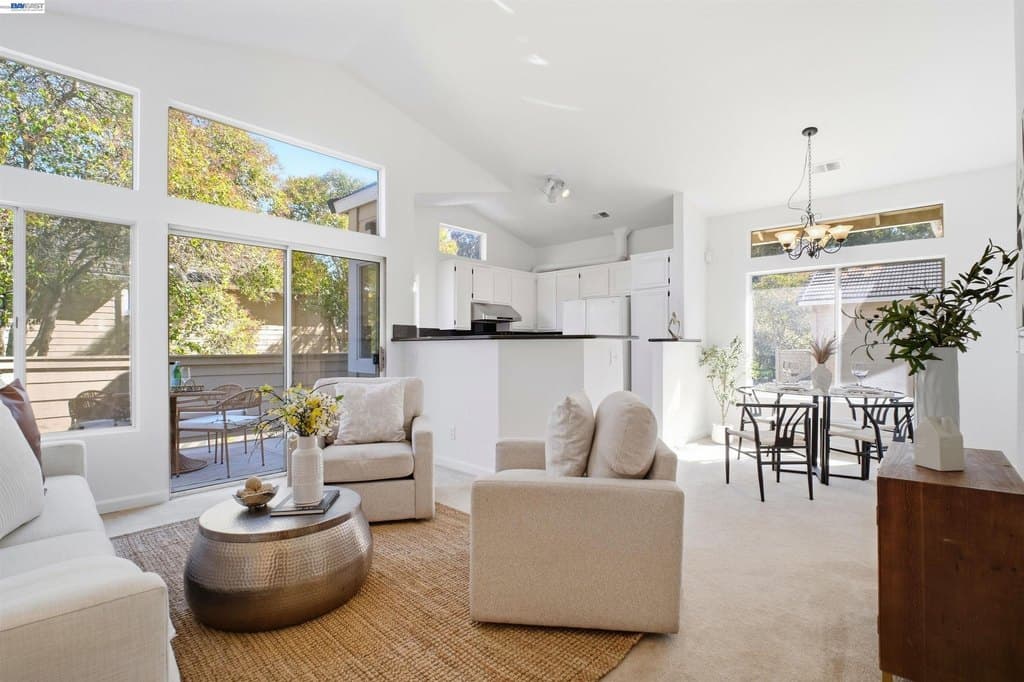 5245 Tacoma Cmn, Fremont