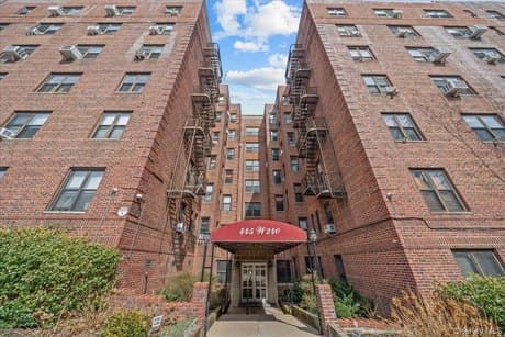 445 W 240th St Apt 5N