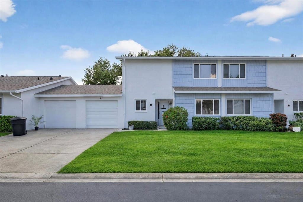 6490 Cape Hatteras Way NE Unit 2, Saint Petersburg