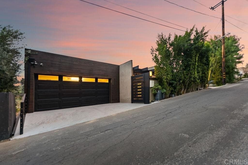 3866 Alta Mesa Dr, Studio City