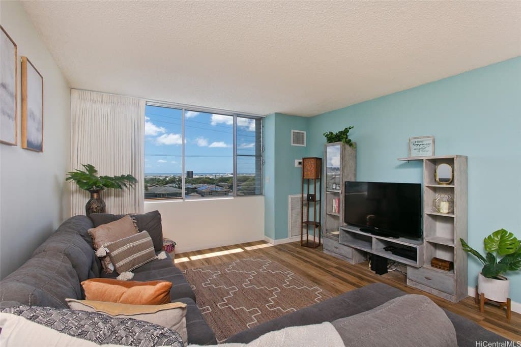 3045 Ala Napuaa Pl Apt 710, Honolulu