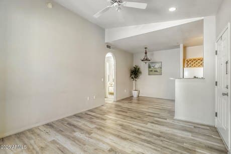 2929 W Yorkshire Dr Unit 2074