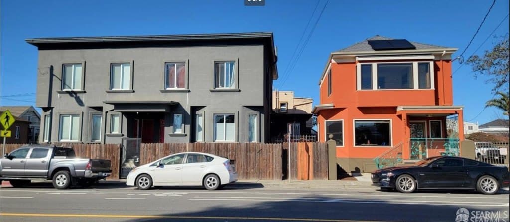 3101-3107 West St, Oakland