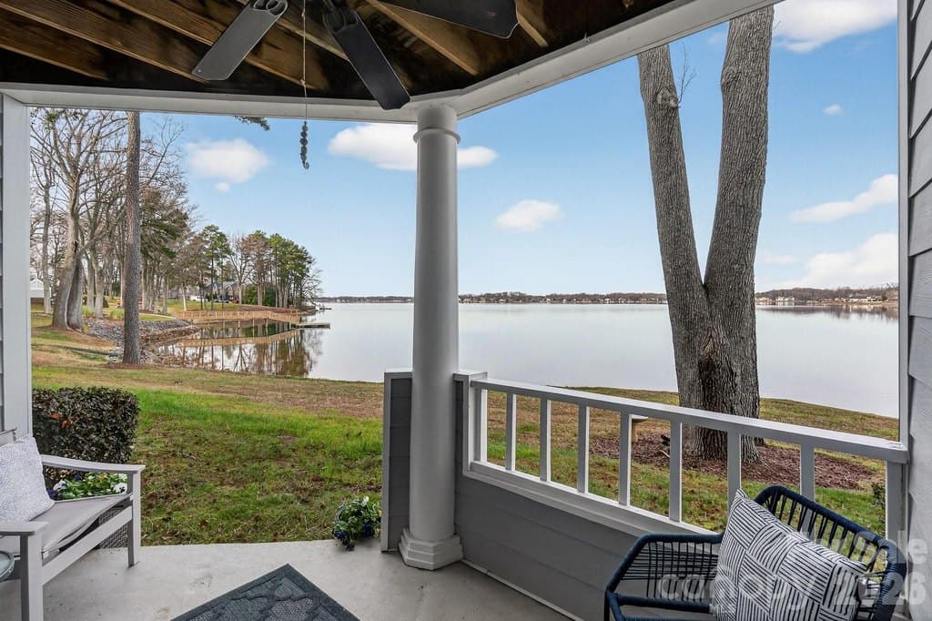 367 Northwest Dr, Davidson