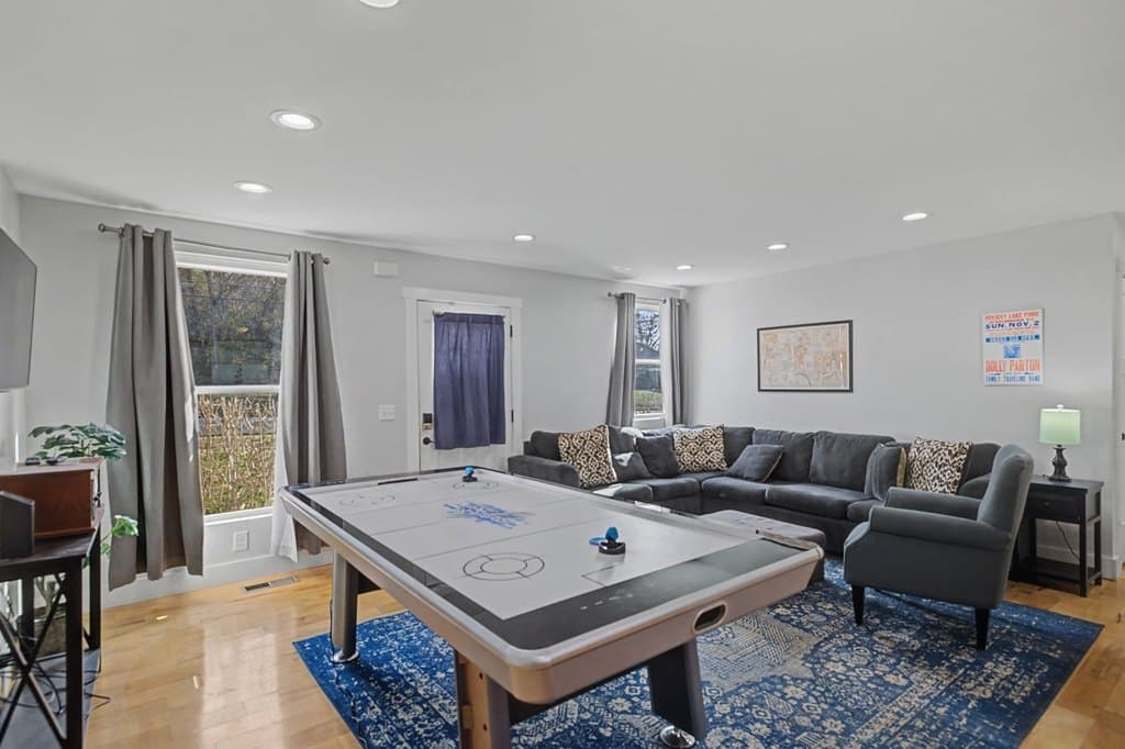 717 Liberty Pike, Franklin