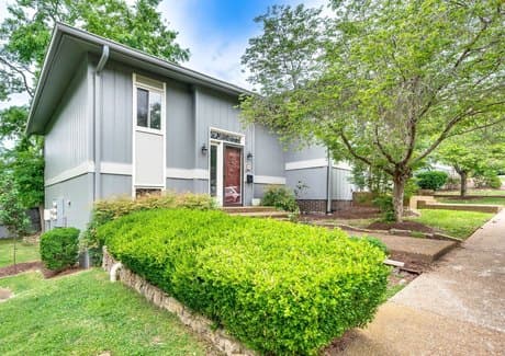 21 Vaughns Gap Rd Apt 4