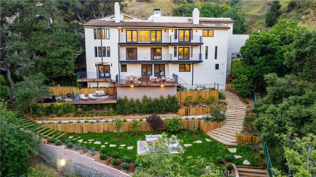 3636 Camino De La Cumbre, Sherman Oaks