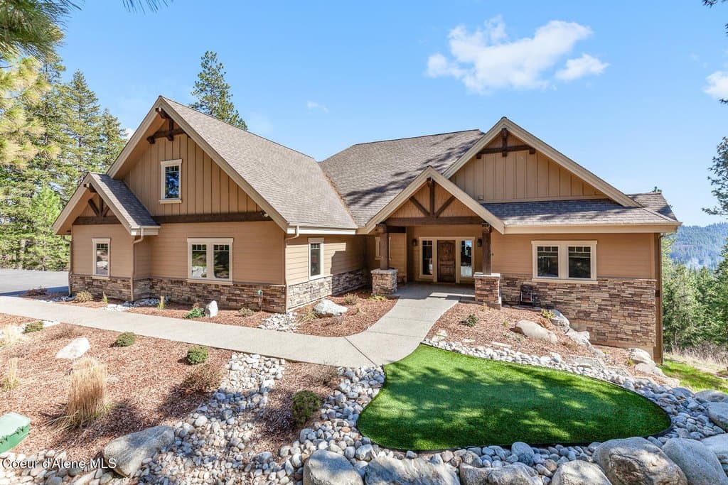 1122 S Four Winds Rd, Coeur d'Alene