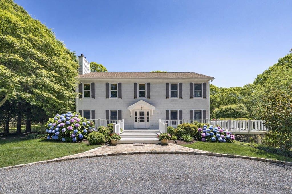 344 Accabonac Rd, East Hampton