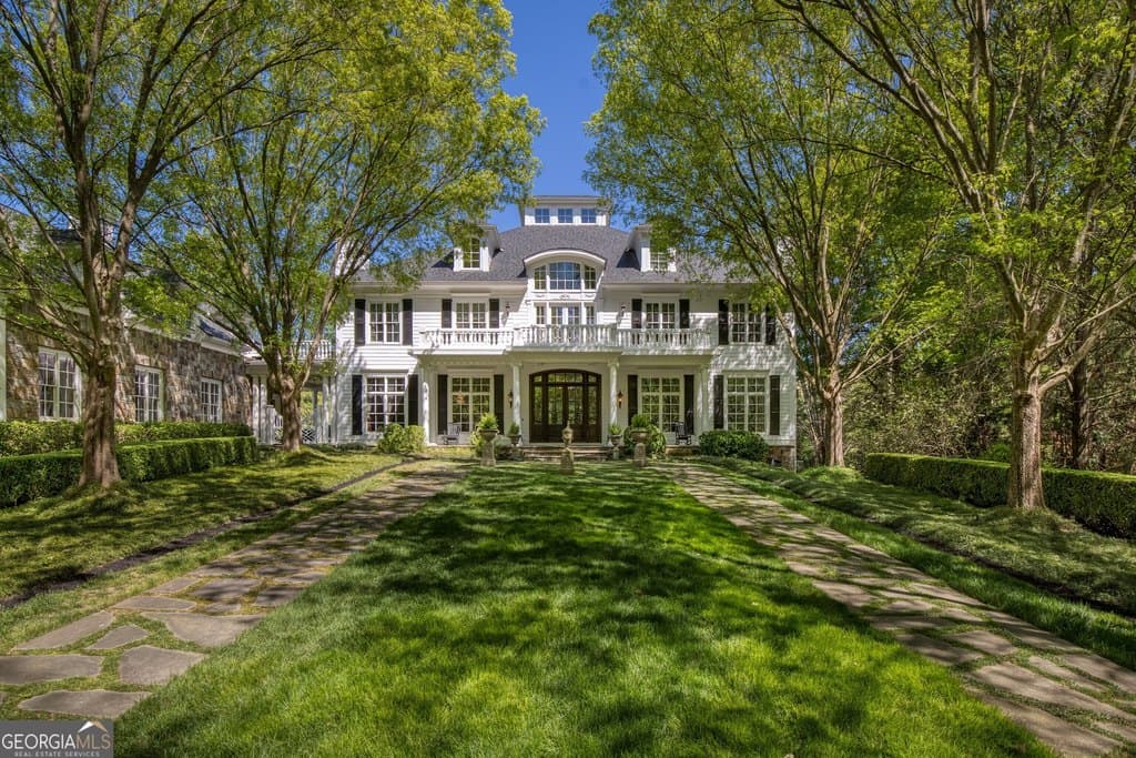 1095 Stonegate Ct, Roswell