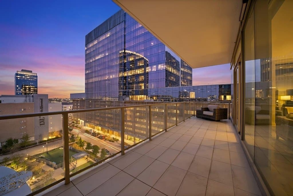 7901 Windrose Ave Apt 803, Plano