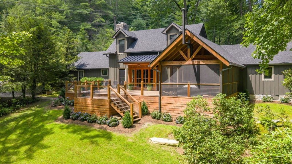 1177 Hicks Rd, Highlands