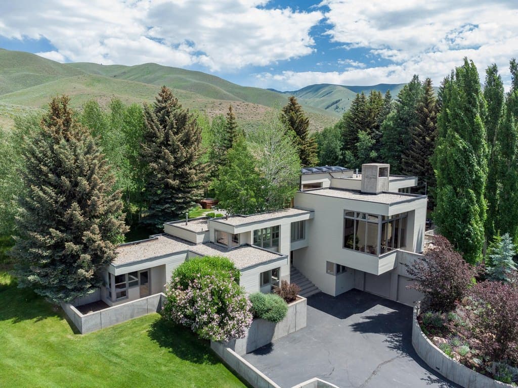 101 Blue Grouse Rd, Sun Valley