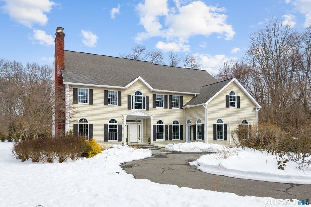 792 N Wilton Rd, New Canaan