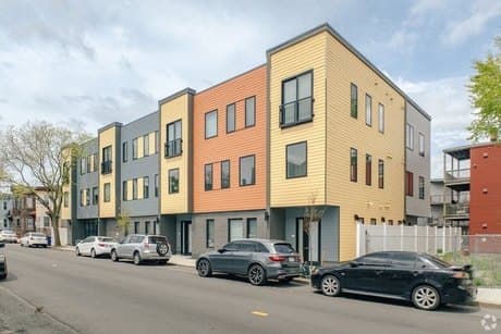 656 Saratoga St Unit 313