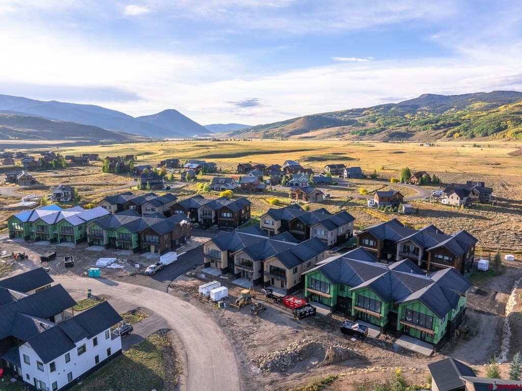 180 Elk Valley Rd Unit 104, Crested Butte