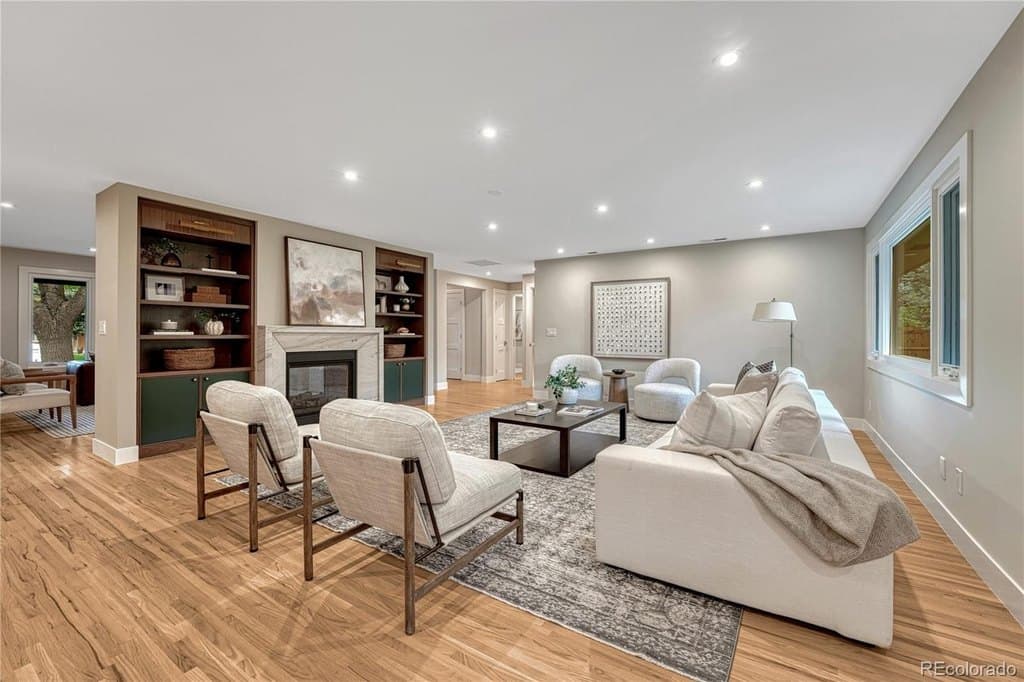 3080 E Flora Pl, Denver