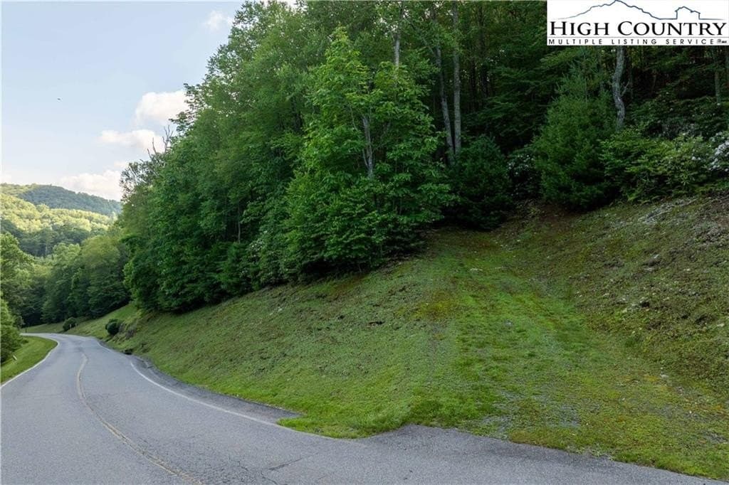 Tbd Firethorn Trl Lot 108, Blowing Rock