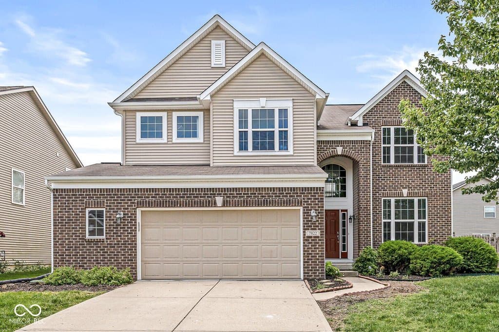 7822 Wahlberg Dr, Zionsville