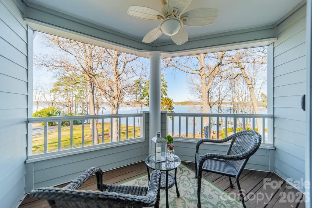 306 Northwest Dr, Davidson