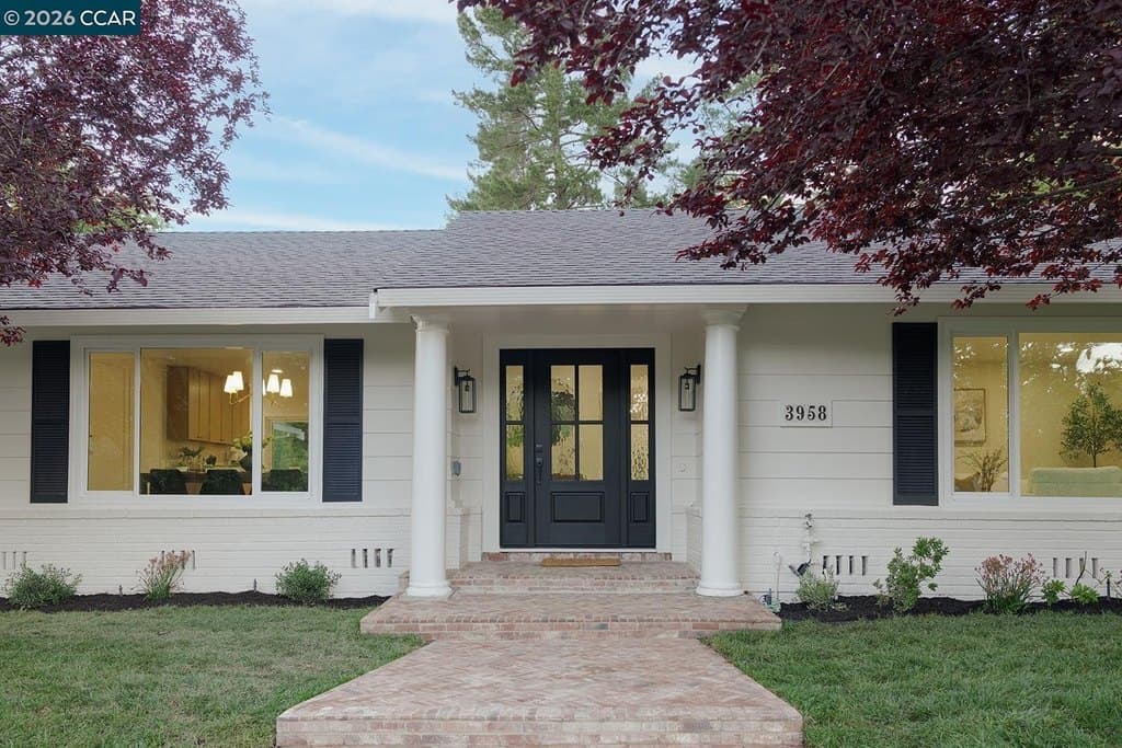 3958 Los Arabis Dr, Lafayette