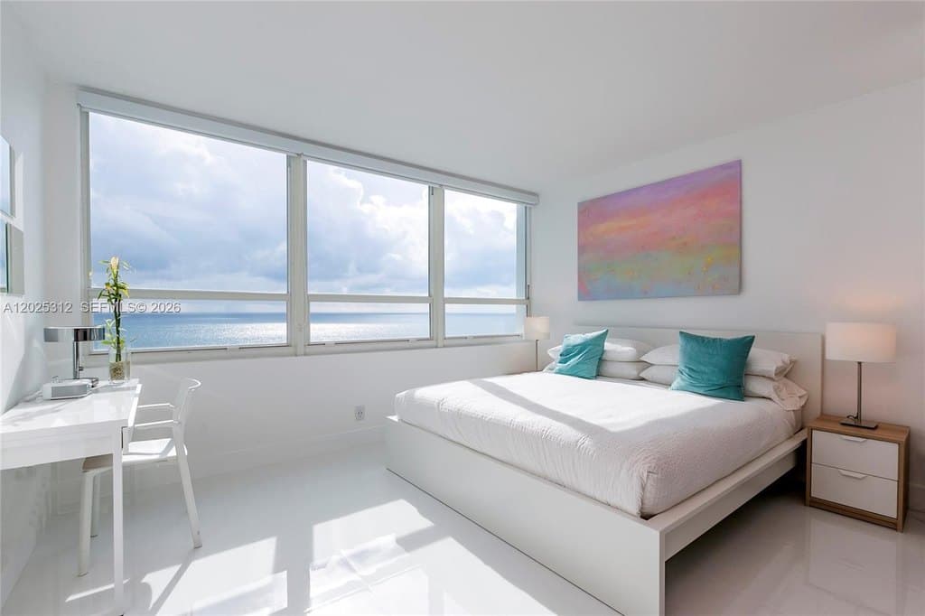 5445 Collins Ave Apt 1232, Miami Beach