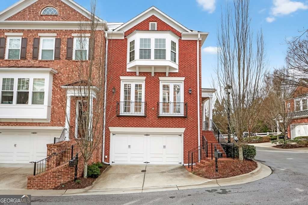 7205 Lowery Oak Dr, Roswell